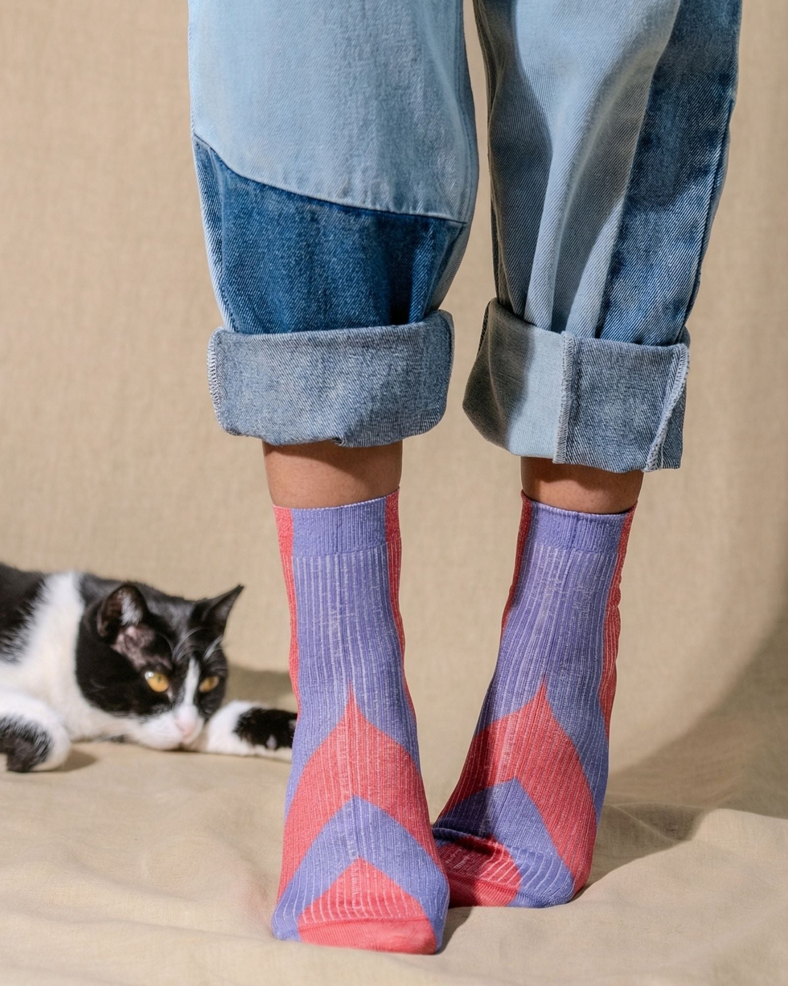 مخطط أحمر وأرجواني