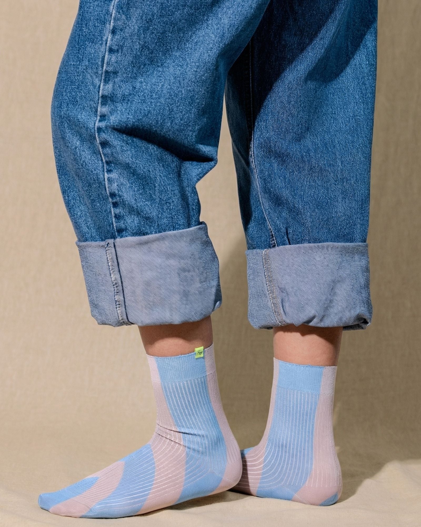 مخطط أزرق ورمادي